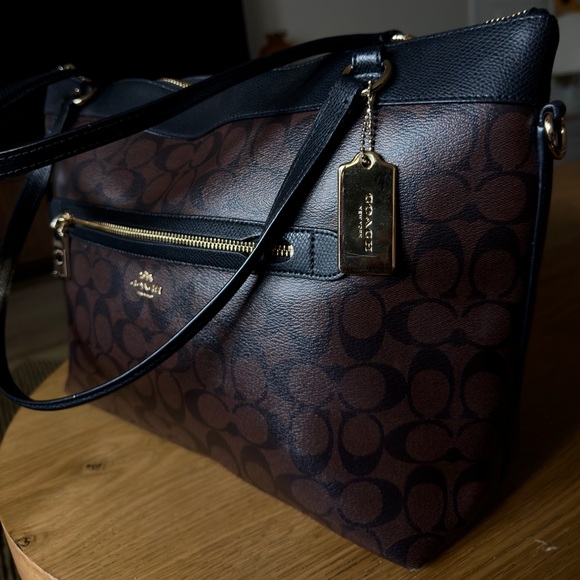 Coach City Tote | Brown - Picture 1 of 7